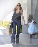 PEOPLE - Heidi Klum und Klein Lou beim shoppen im Bloomingdales