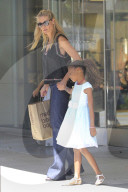 PEOPLE - Heidi Klum und Klein Lou beim shoppen im Bloomingdales