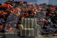 NEWS - Flüchtlingskrise: "Friedhof der Rettungswesten" auf Lesbos