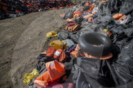 NEWS - Flüchtlingskrise: "Friedhof der Rettungswesten" auf Lesbos