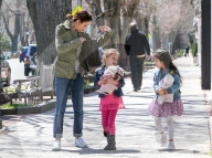 PEOPLE - Bethenny Frankel mit Klein Brynn in New York unterwegs
