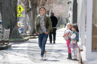 PEOPLE - Bethenny Frankel mit Klein Brynn in New York unterwegs