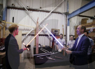 PEOPLE - Prinzen Kampf: Harry und William spielen Star Wars