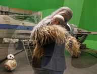 PEOPLE - Prinzen Kampf: Harry und William spielen Star Wars