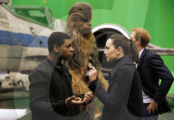 PEOPLE - Prinzen Kampf: Harry und William spielen Star Wars