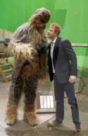 PEOPLE - Prinzen Kampf: Harry und William spielen Star Wars