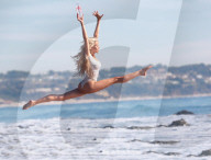 PEOPLE - Daisy Lea: Extrem-Yoga am Beach von Malibu