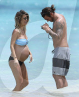EXKLUSIV - Schwangere Audrina Partridge und Corey Bohan geniessen einen Tag am Strand