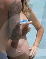 EXKLUSIV - Schwangere Audrina Partridge und Corey Bohan geniessen einen Tag am Strand