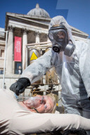 NEWS - PETA Demonstartion gegen Tierversuche in London