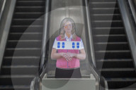 NEWS - London: 'Steh-Rolltreppe in Holborn Tube
