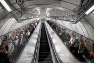 NEWS - London: 'Steh-Rolltreppe in Holborn Tube