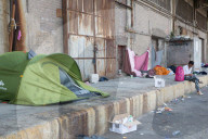 NEWS - Griechenland: Flüchtlinge campieren in Piraeus 