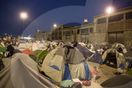 NEWS - Griechenland: Flüchtlinge campieren in Piraeus 