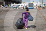 NEWS - Griechenland: Flüchtlinge campieren in Piraeus 