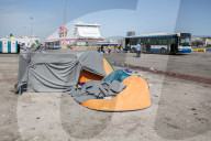 NEWS - Griechenland: Flüchtlinge campieren in Piraeus 