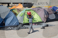 NEWS - Griechenland: Flüchtlinge campieren in Piraeus 