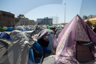 NEWS - Griechenland: Flüchtlinge campieren in Piraeus 