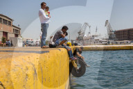 NEWS - Griechenland: Flüchtlinge campieren in Piraeus 