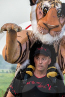 FEATURE - Rennt für die Tiger um die Welt: Marathonläufer Paul Goldstein
