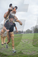 FEATURE - Rennt für die Tiger um die Welt: Marathonläufer Paul Goldstein