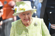 PEOPLE - Königin Elizabeth lässt sich vom Volk feiern