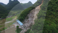 NEWS - China: Erdrutsch trifft Primarschule in Rongan