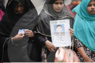 NEWS - Dhaka: Angehörige gedenken der Opfer des Rana-Gebäudeeinsturzes vor drei Jahren