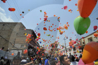 NEWS - Nepal: Gedenken an die Opfer des Erdbebens vom 25.4.2015