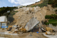 NEWS - England: Erdrutsch an Küste von Bornemouth