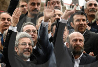 NEWS - TÃ¼rkei: Cumhuriyet Journalist zu Geldstrafe wegen Beleidigung Erdogans verurteilt