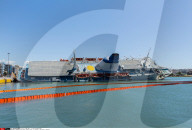 NEWS - Die 'Panagia Timou' sinkt im Hafen von Piraeus