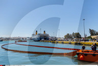 NEWS - Die 'Panagia Timou' sinkt im Hafen von Piraeus