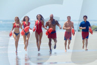 EXKLUSIV - Auf dem Set zu Baywatch: Zac Efron "hauts auf den Latz"