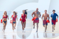 EXKLUSIV - Auf dem Set zu Baywatch: Zac Efron "hauts auf den Latz"