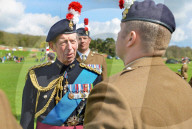 EXKLUSIV - Ein Tag am Pool: Kourtney Kardashian mit Penelope (weitere Bilder)