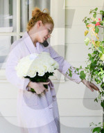 PEOPLE - Iggy Azalea kriegt Blumen von Nick Young nach Hause geliefert
