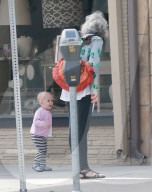 EXKLUSIV - Rachel Bilson mit Briar und ihrer Mutter in Studio City unterwegs