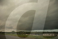 NEWS - Ein Tornado 'braut' sich Ã¼ber Topeka zusammen