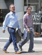 EXKLUSIV - Cliff Richard mit John McElynn in New York unterwegs