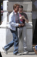 EXKLUSIV - Cliff Richard mit John McElynn in New York unterwegs