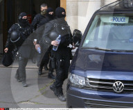 NEWS - Terrorverdächtiger Salah Abdeslam ist an Frankreich ausgeliefert  worden