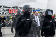 NEWS - Stuttgart: Grosses Polizeiaufgebot wegen Anti-AfD-Demo