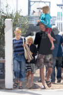 EXKLUSIV - Naomi Watts und Liev Schreiber mit ihren Jungs beim Fischen in Malibu