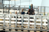 EXKLUSIV - Naomi Watts und Liev Schreiber mit ihren Jungs beim Fischen in Malibu