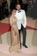 PEOPLE - Promis an der MET Gala im Metropolitan Museum (2.Teil) 