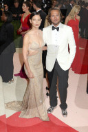 PEOPLE - Promis an der MET Gala im Metropolitan Museum (2.Teil) 