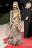PEOPLE - Promis an der MET Gala im Metropolitan Museum (2.Teil) 