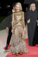 PEOPLE - Promis an der MET Gala im Metropolitan Museum (2.Teil) 
