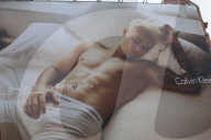PEOPLE - Justin Bieber posiert schlafen in Calvin Klein in SoHo